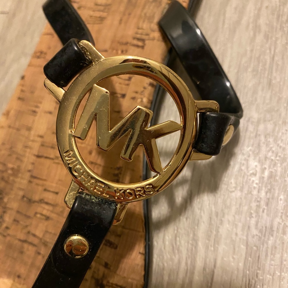 Micheal Kors Flip Flops